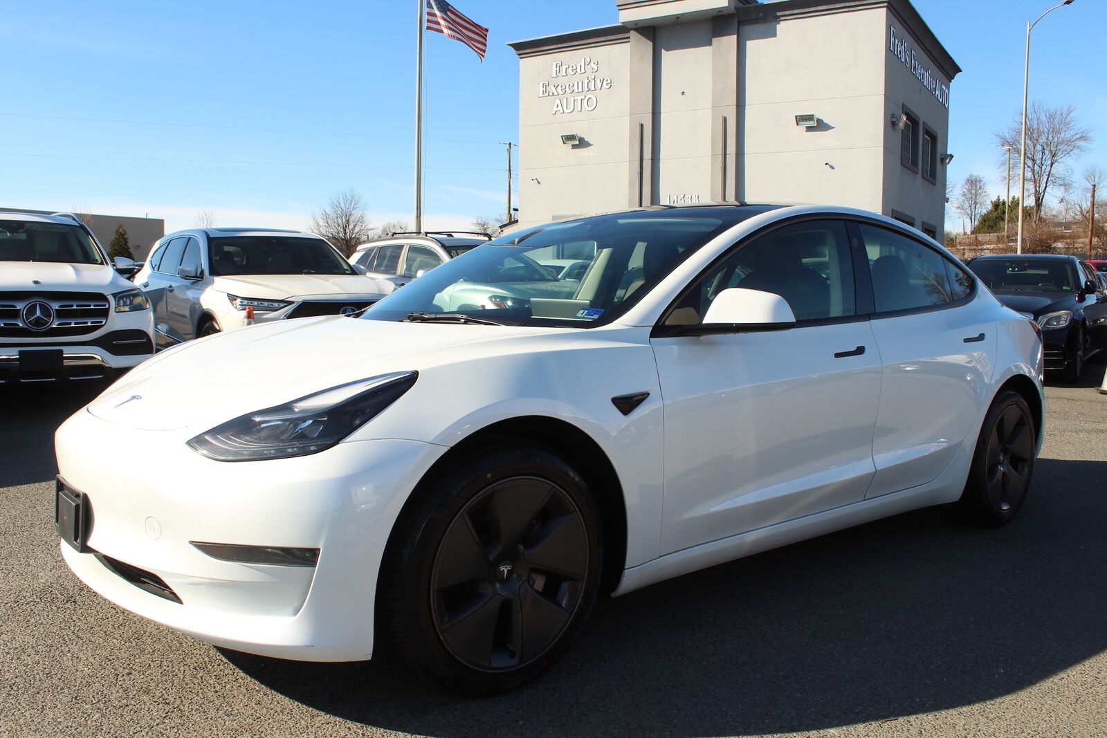 2023 TESLA Model 3