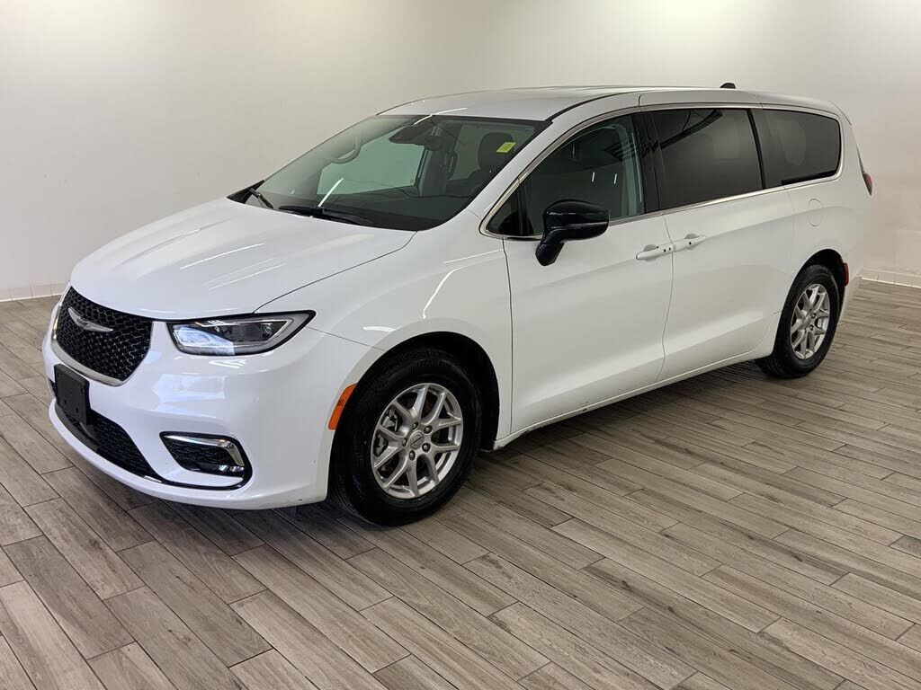 2024 CHRYSLER Pacifica