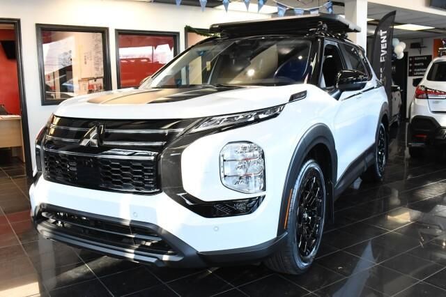 2026 MITSUBISHI Outlander
