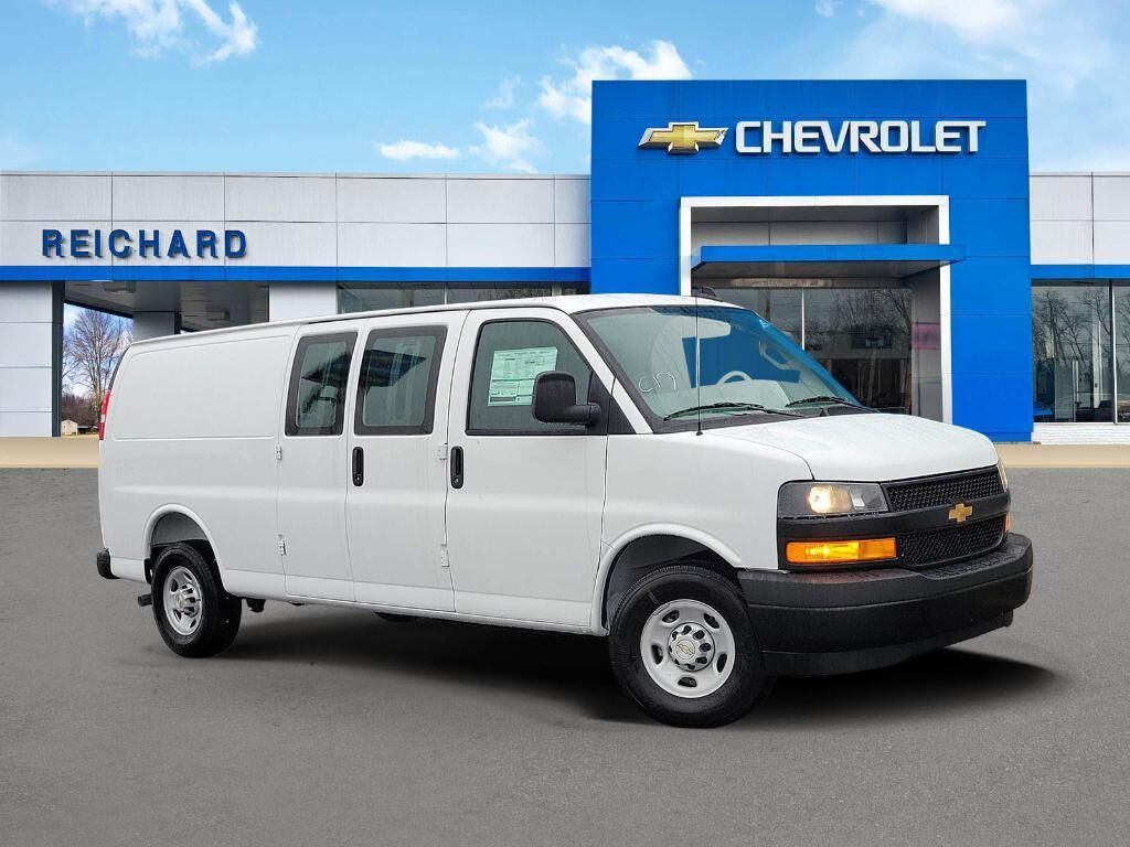 2025 CHEVROLET Express