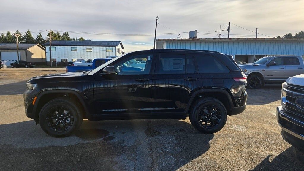 2025 JEEP Grand Cherokee