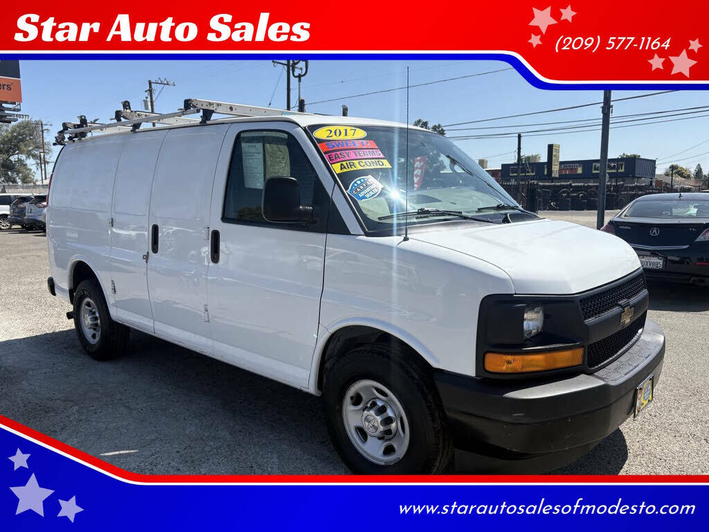 2017 CHEVROLET Express