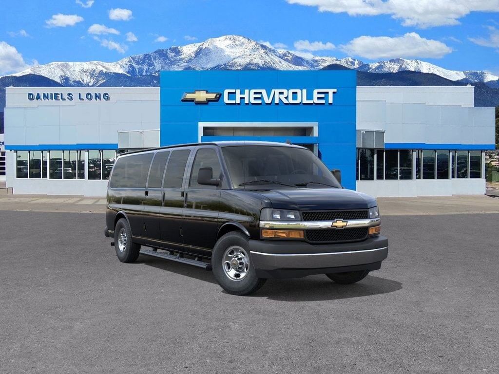 2025 CHEVROLET Express