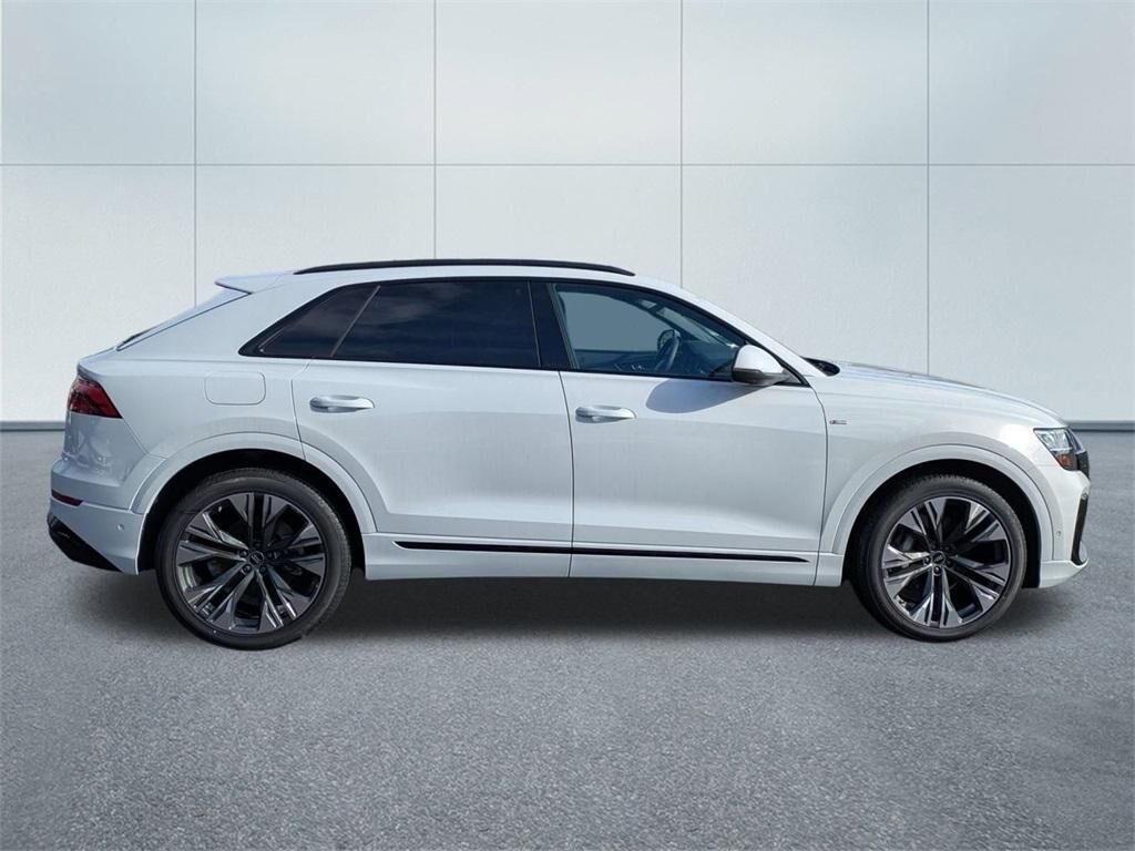 2026 Audi Q8