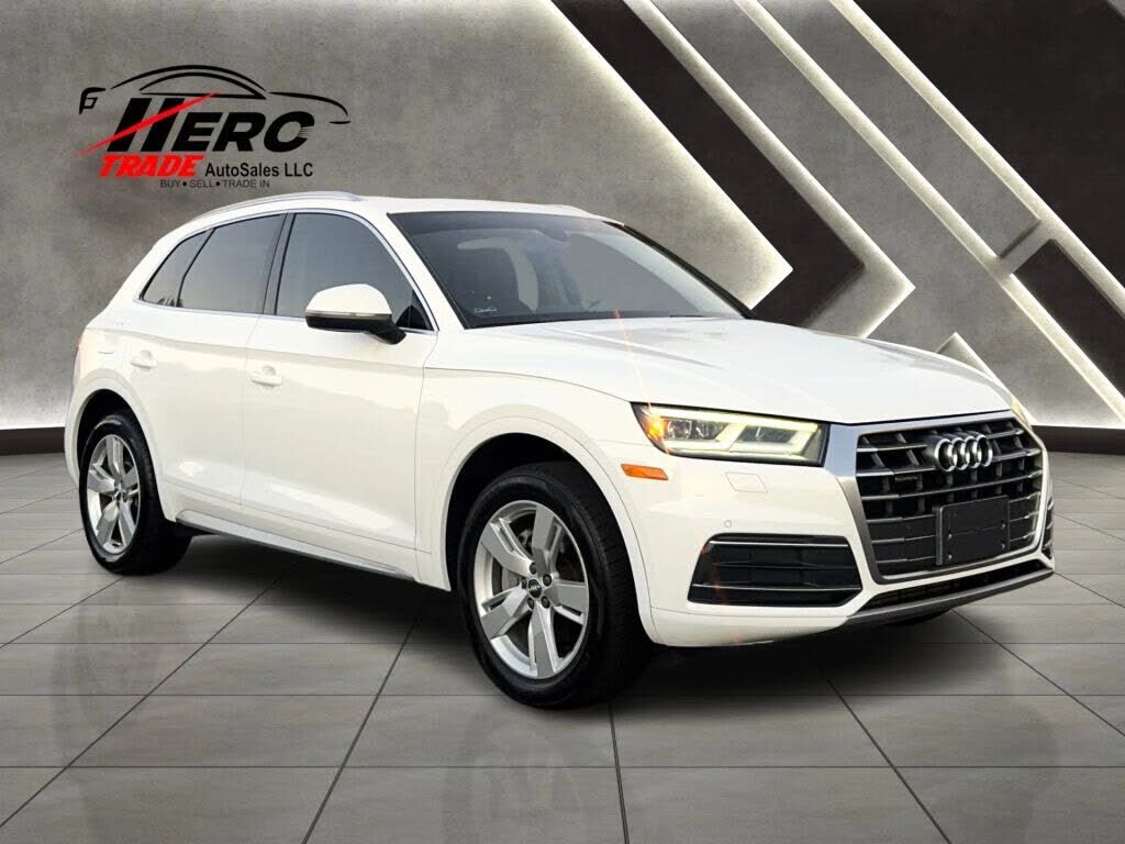 2018 AUDI Q5