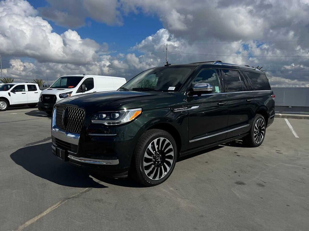 2022 LINCOLN Navigator L
