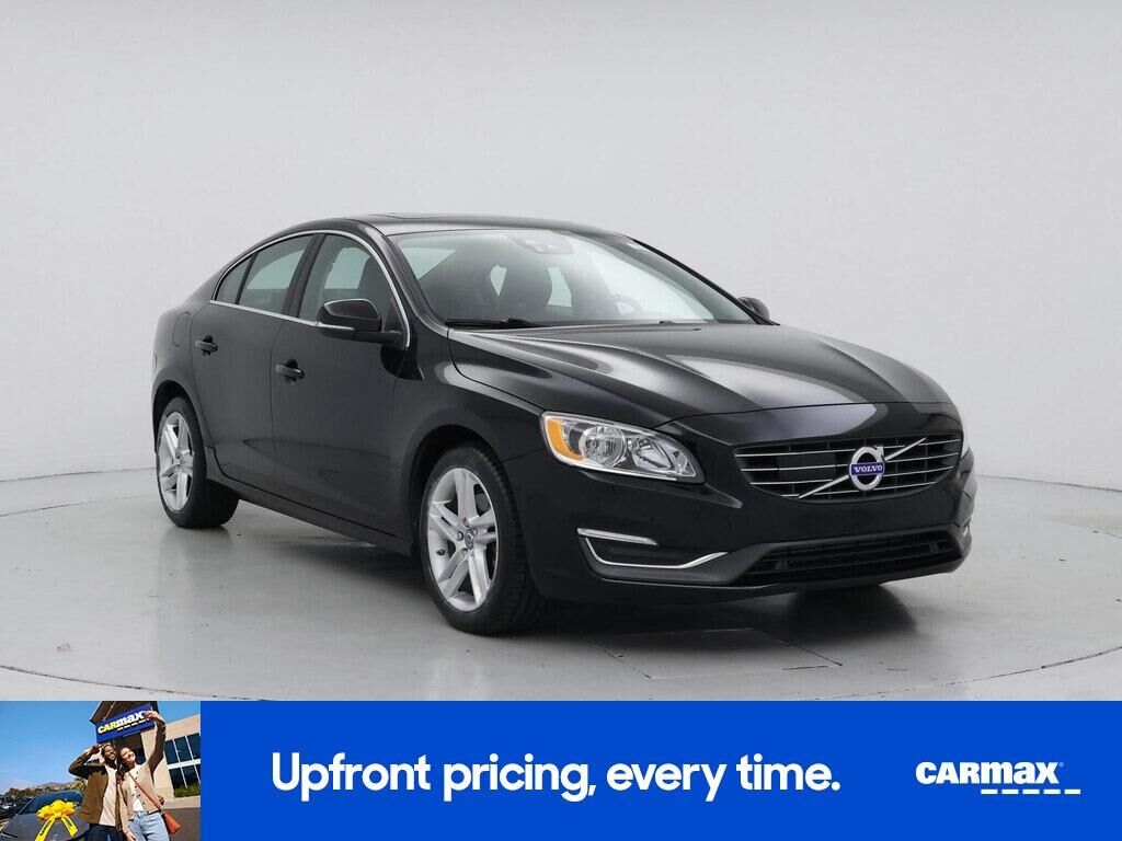 2015 VOLVO S60