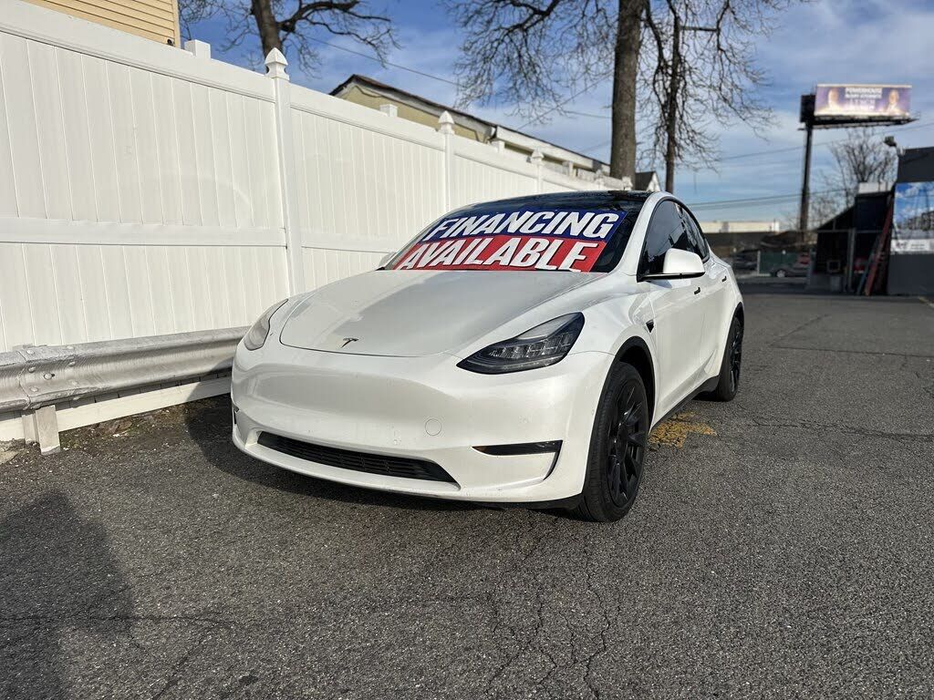 2021 TESLA Model Y