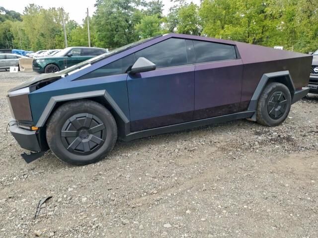2024 TESLA Cybertruck