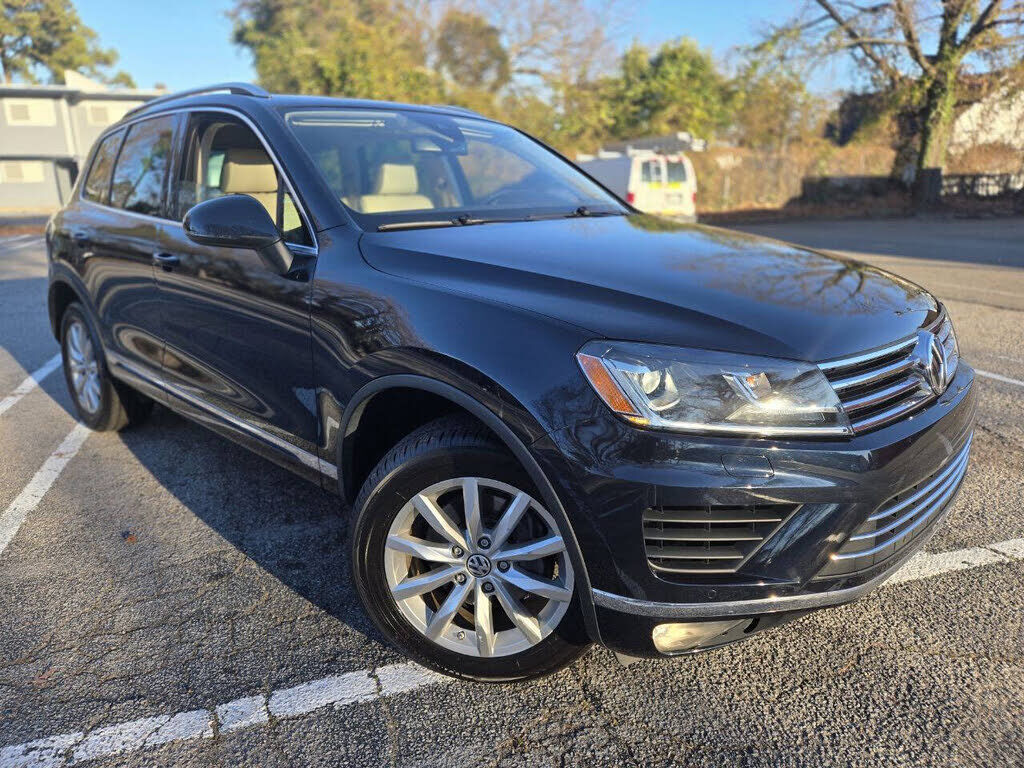 2016 VOLKSWAGEN Touareg