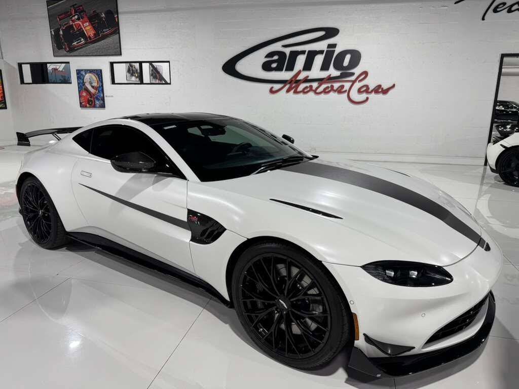 2022 ASTON MARTIN Vantage