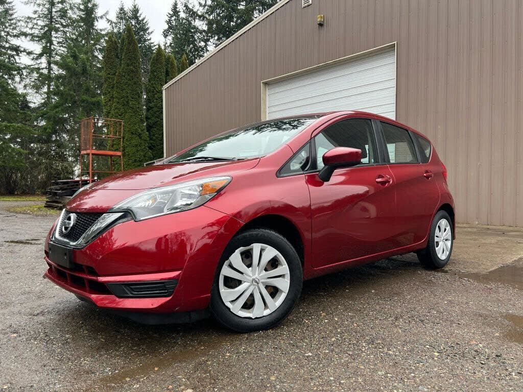 2017 NISSAN Versa