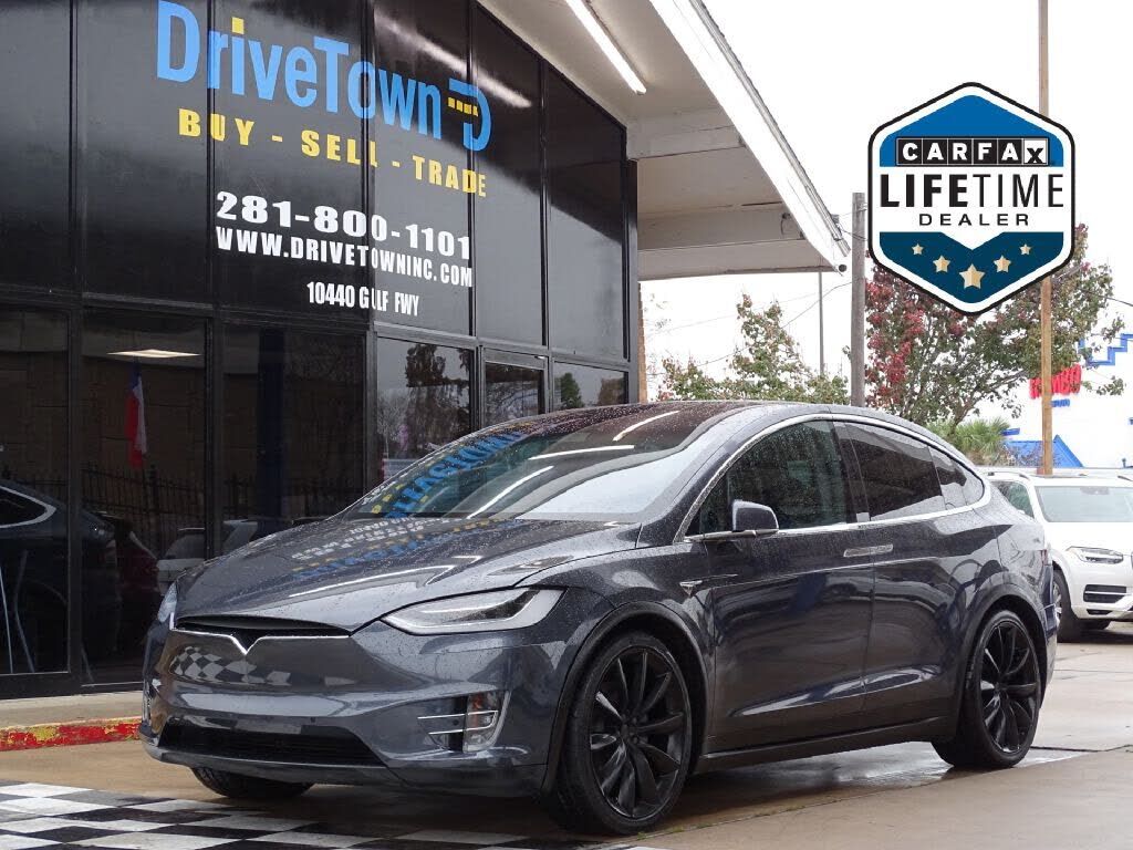 2018 TESLA Model X