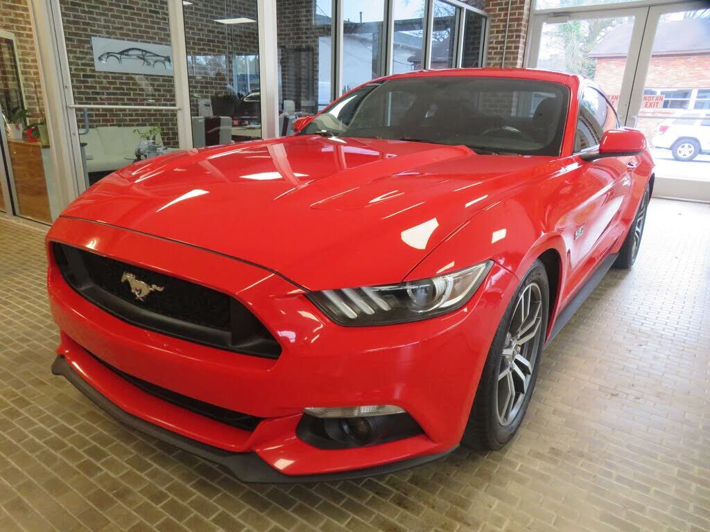 2017 FORD Mustang