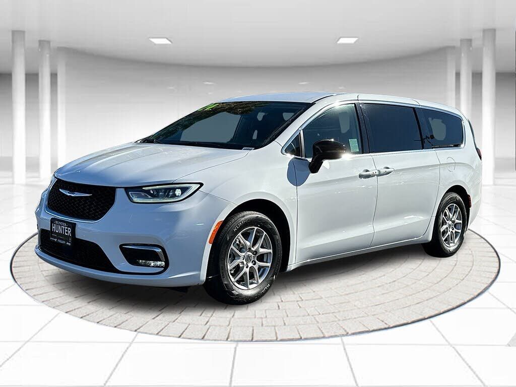 2024 CHRYSLER Pacifica