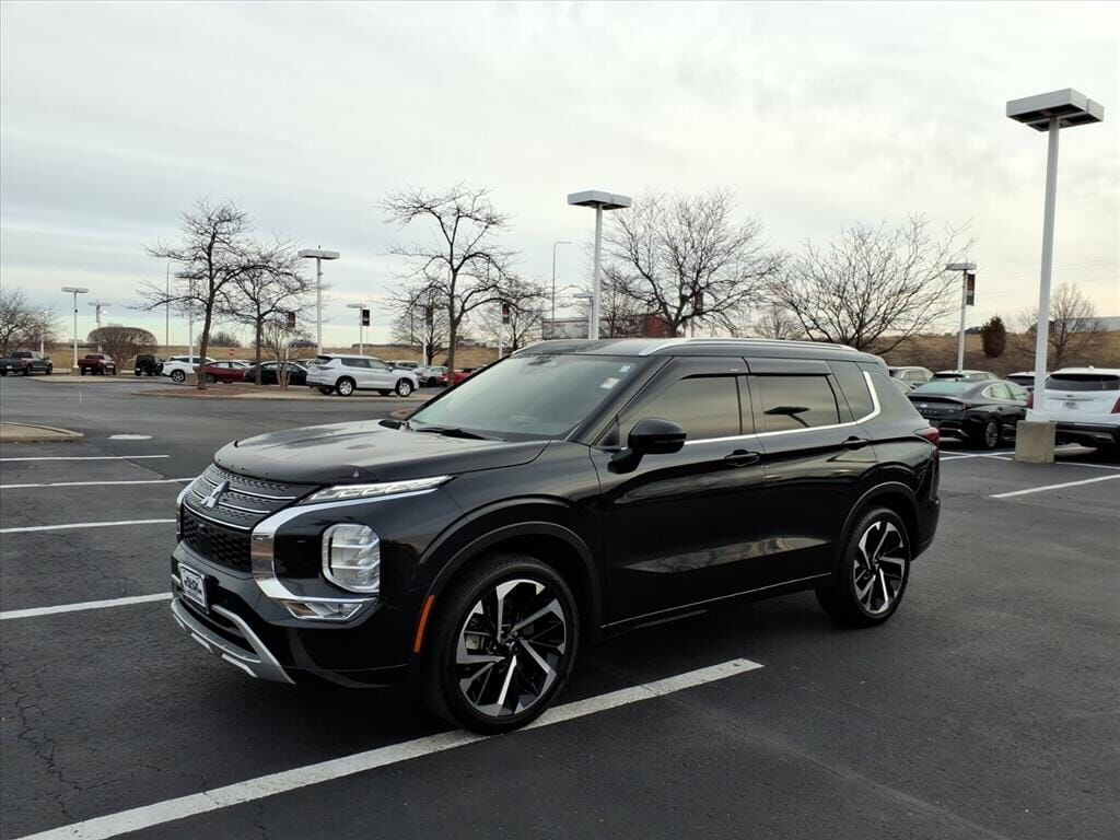 2024 MITSUBISHI Outlander