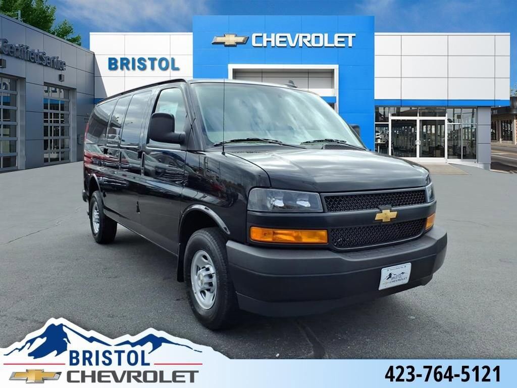 2025 CHEVROLET Express