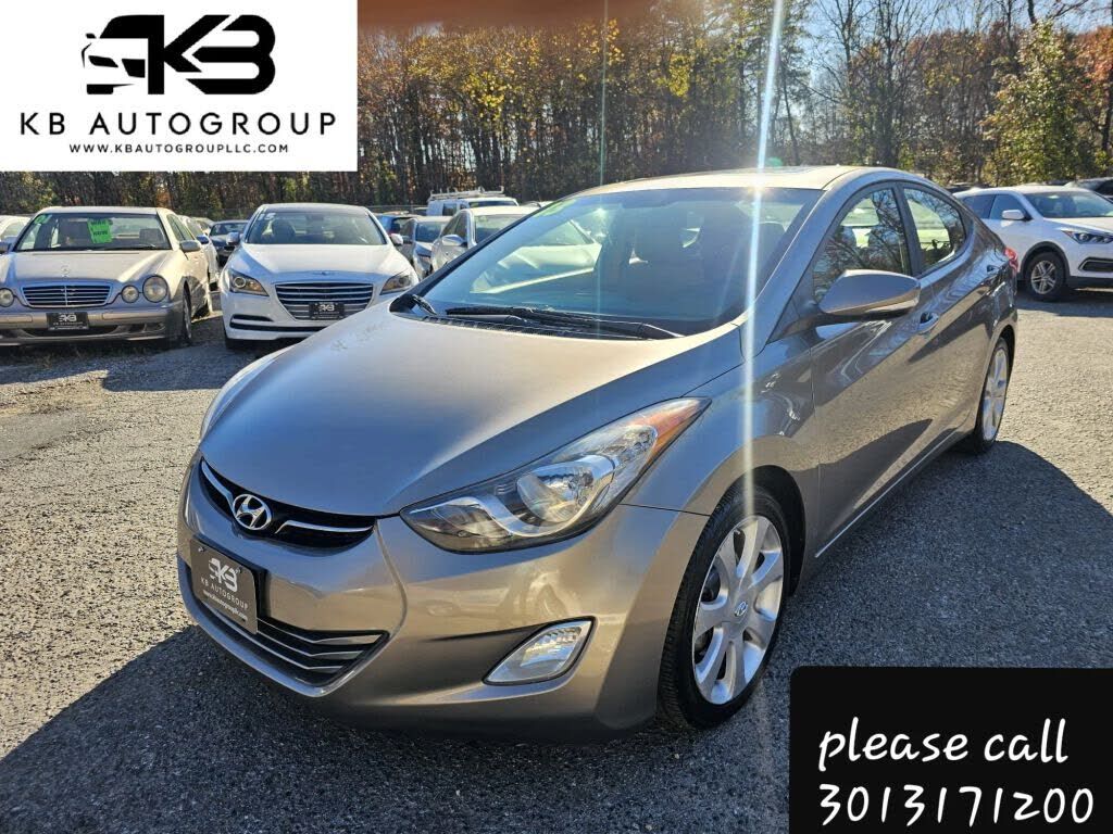 2013 HYUNDAI Elantra