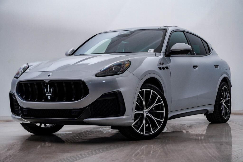 2024 MASERATI Grecale