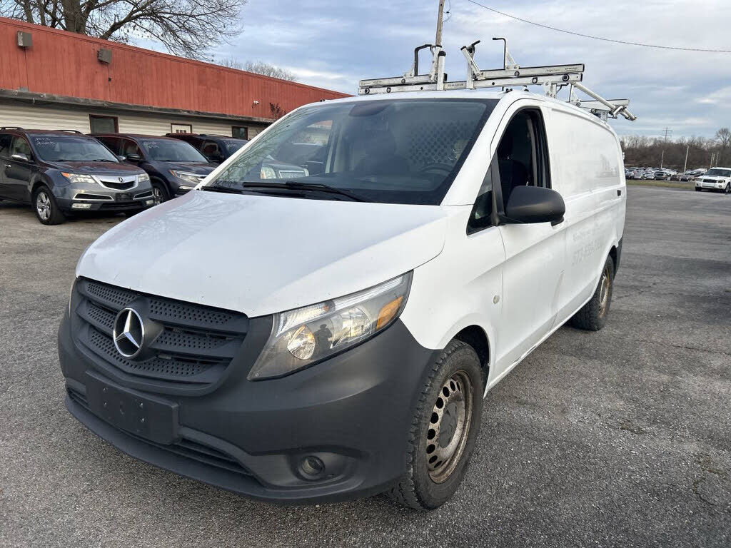 2016 Mercedes-Benz METRIS