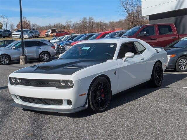2016 DODGE Challenger