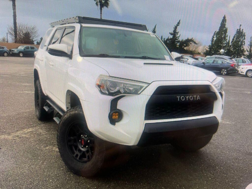 2017 TOYOTA 4-Runner