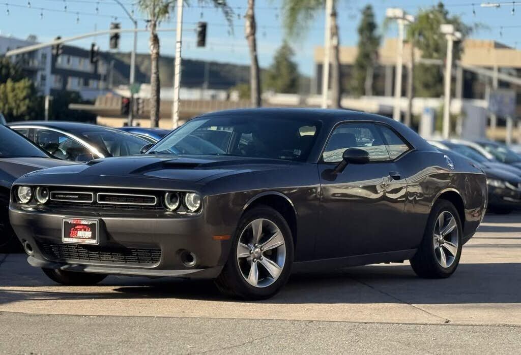 2015 DODGE Challenger