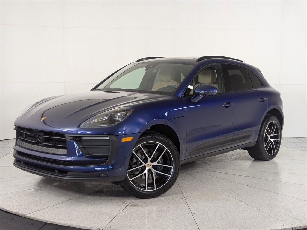 2026 PORSCHE Macan
