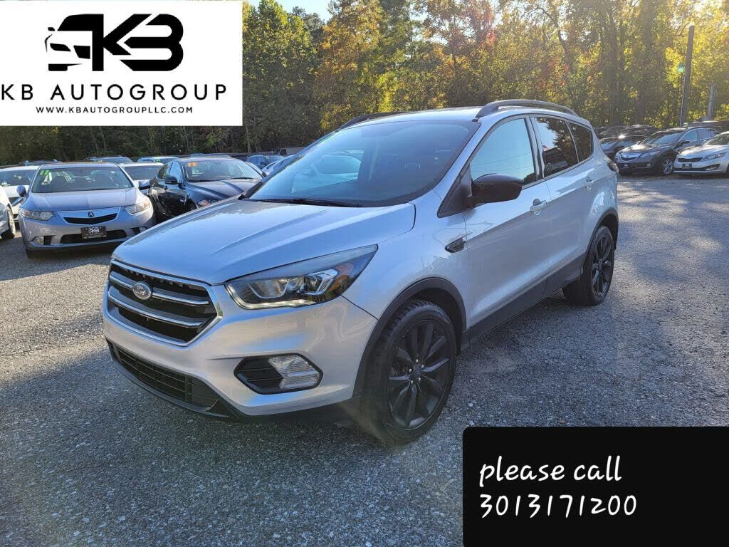 2017 FORD Escape