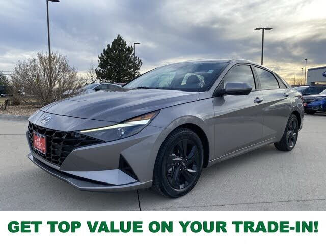 2023 HYUNDAI Elantra