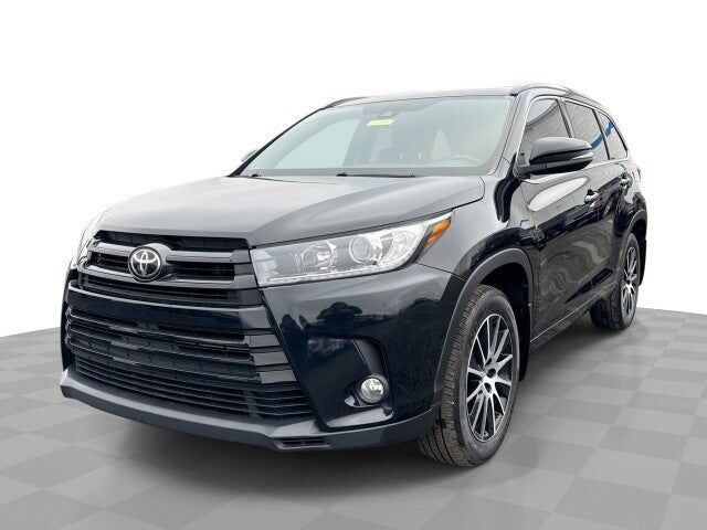 2017 TOYOTA Highlander