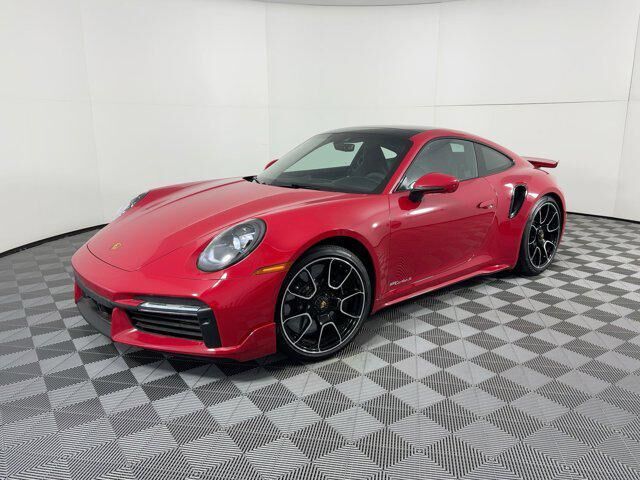 2025 PORSCHE 911