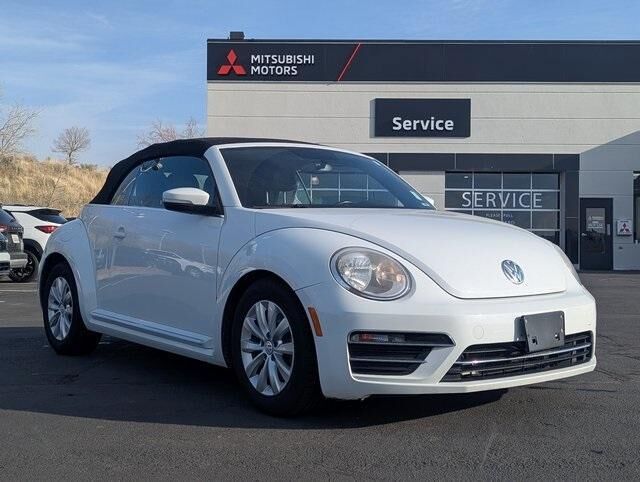 2019 VOLKSWAGEN Beetle