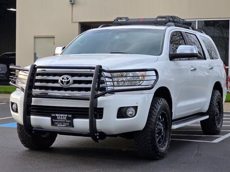 2012 TOYOTA Sequoia