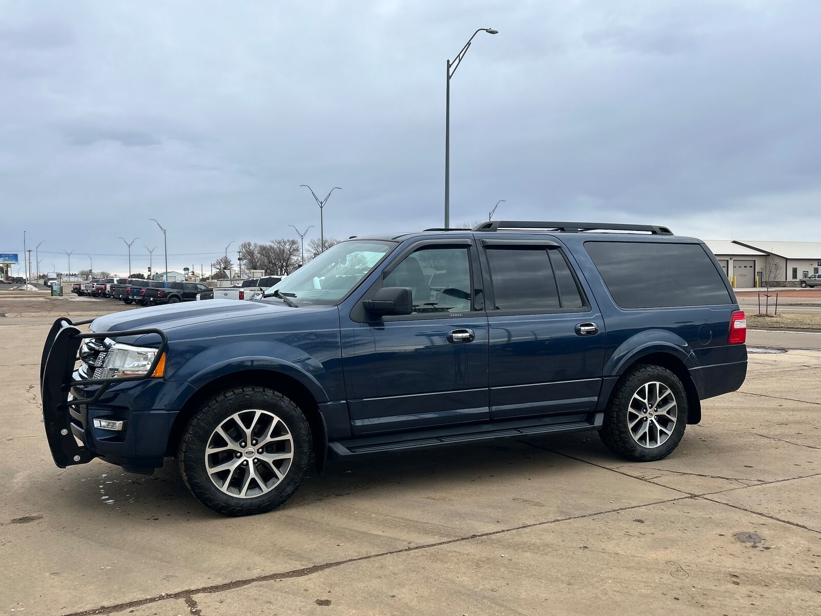 2016 FORD Expedition