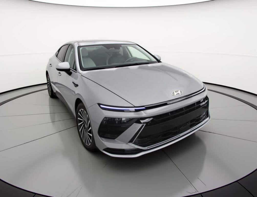 2025 HYUNDAI Sonata