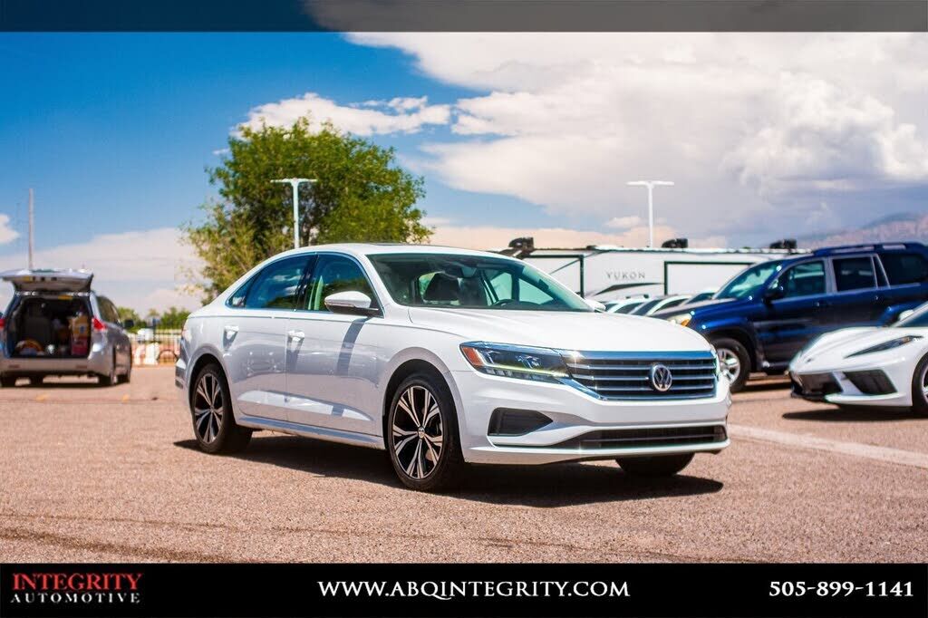 2022 VOLKSWAGEN Passat