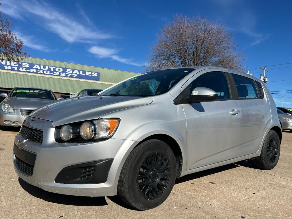 2013 CHEVROLET Sonic