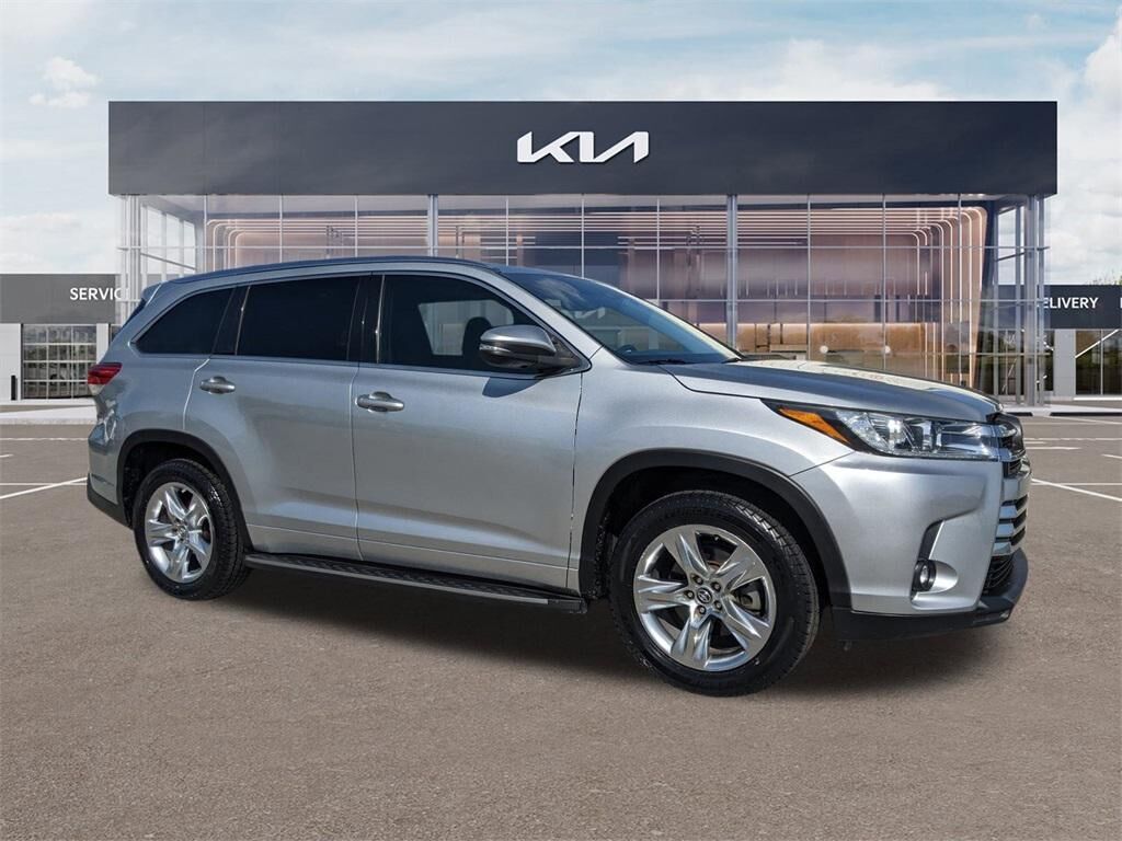 2019 TOYOTA Highlander