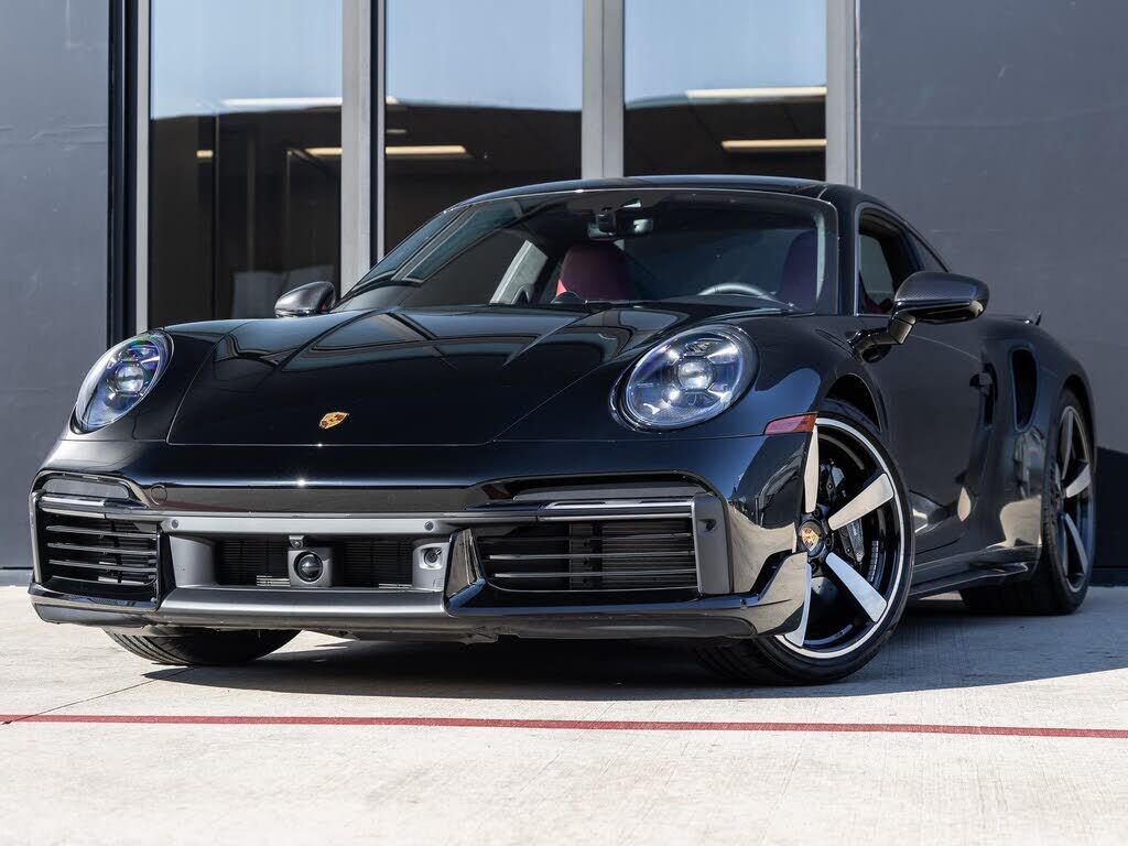 2025 PORSCHE 911