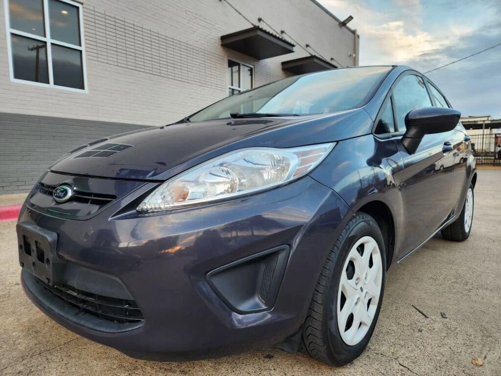 2013 FORD Fiesta