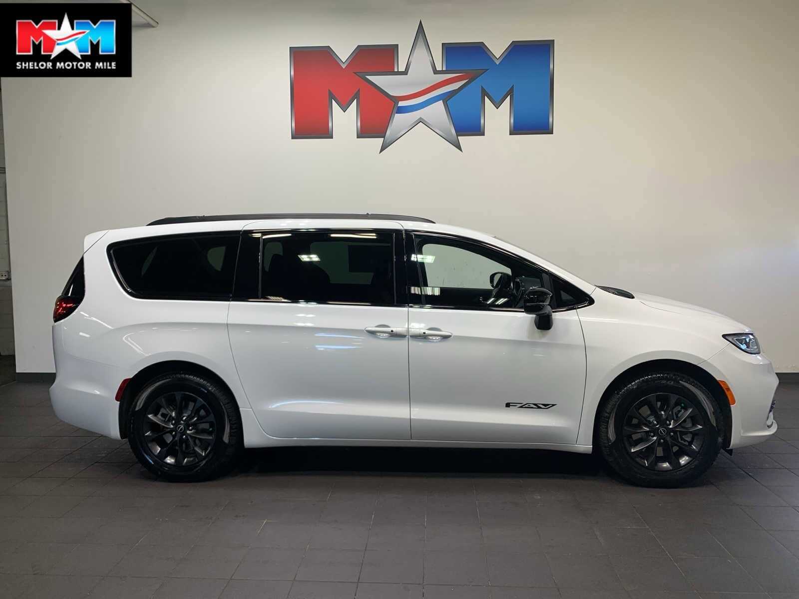2026 CHRYSLER Pacifica