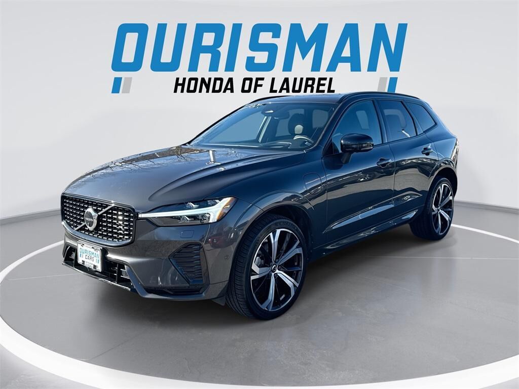 2022 VOLVO XC60
