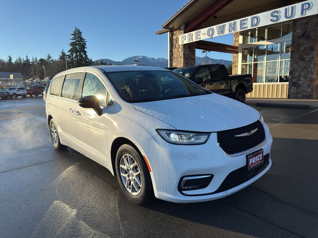 2024 CHRYSLER Pacifica