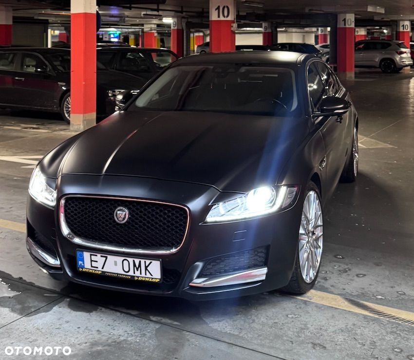 Jaguar XF