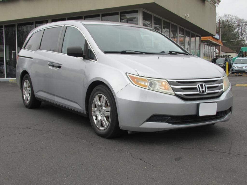 2013 HONDA Odyssey