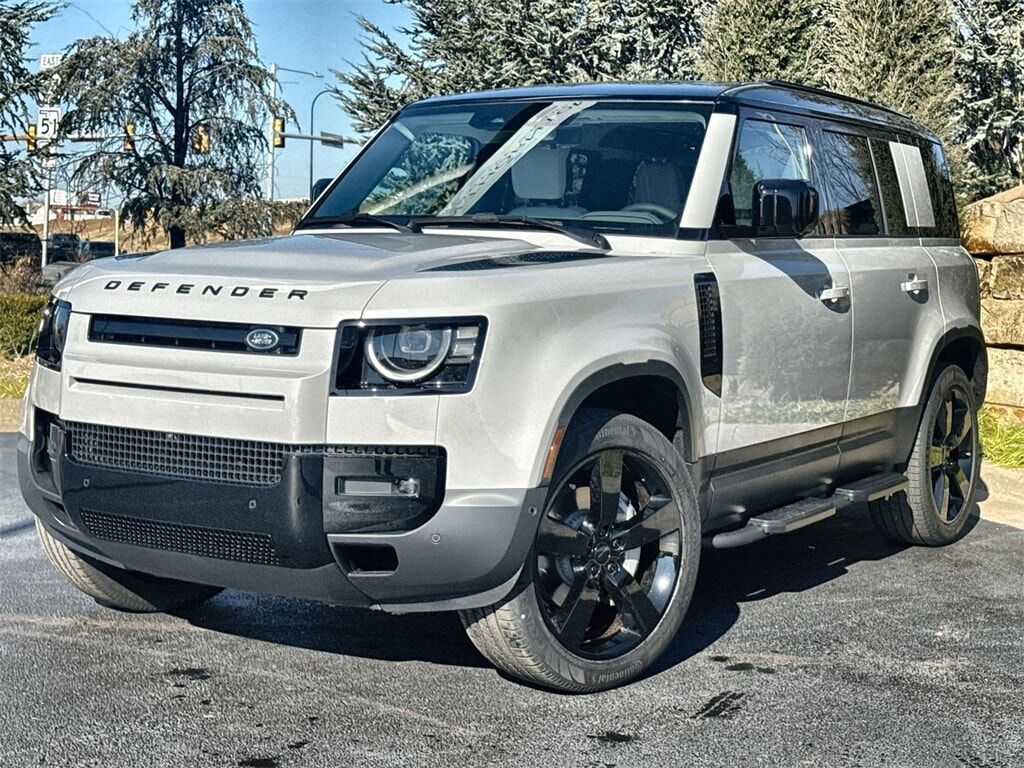 2026 LAND ROVER Defender