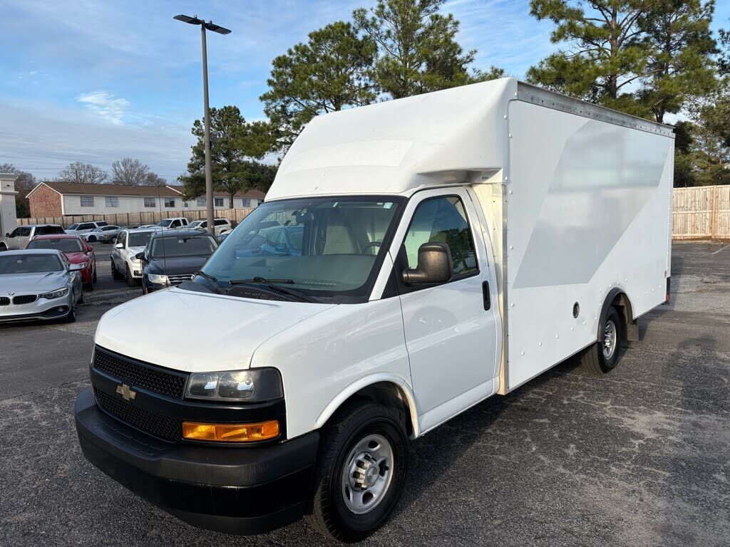 2020 CHEVROLET Express