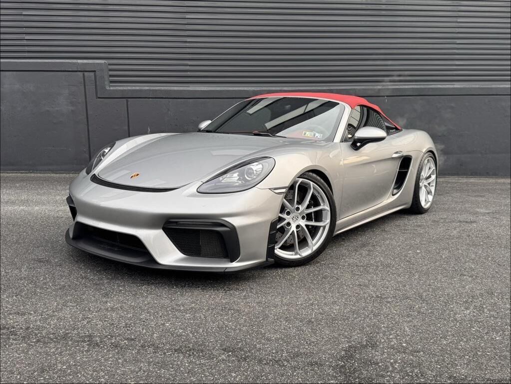 2023 PORSCHE 718