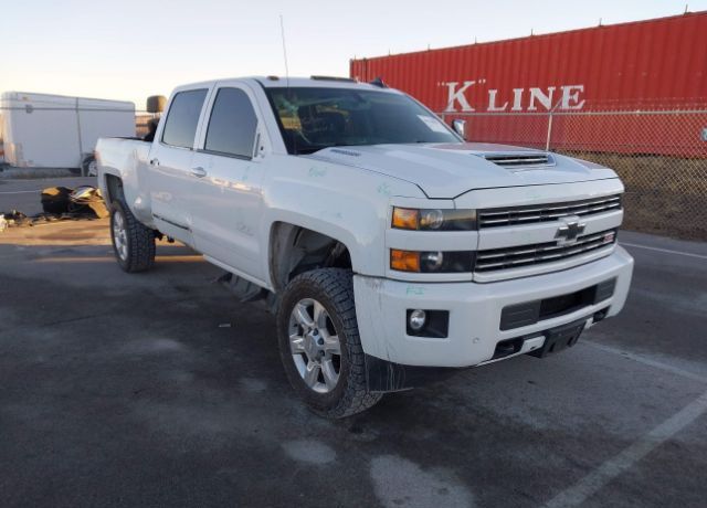 2018 CHEVROLET Silverado